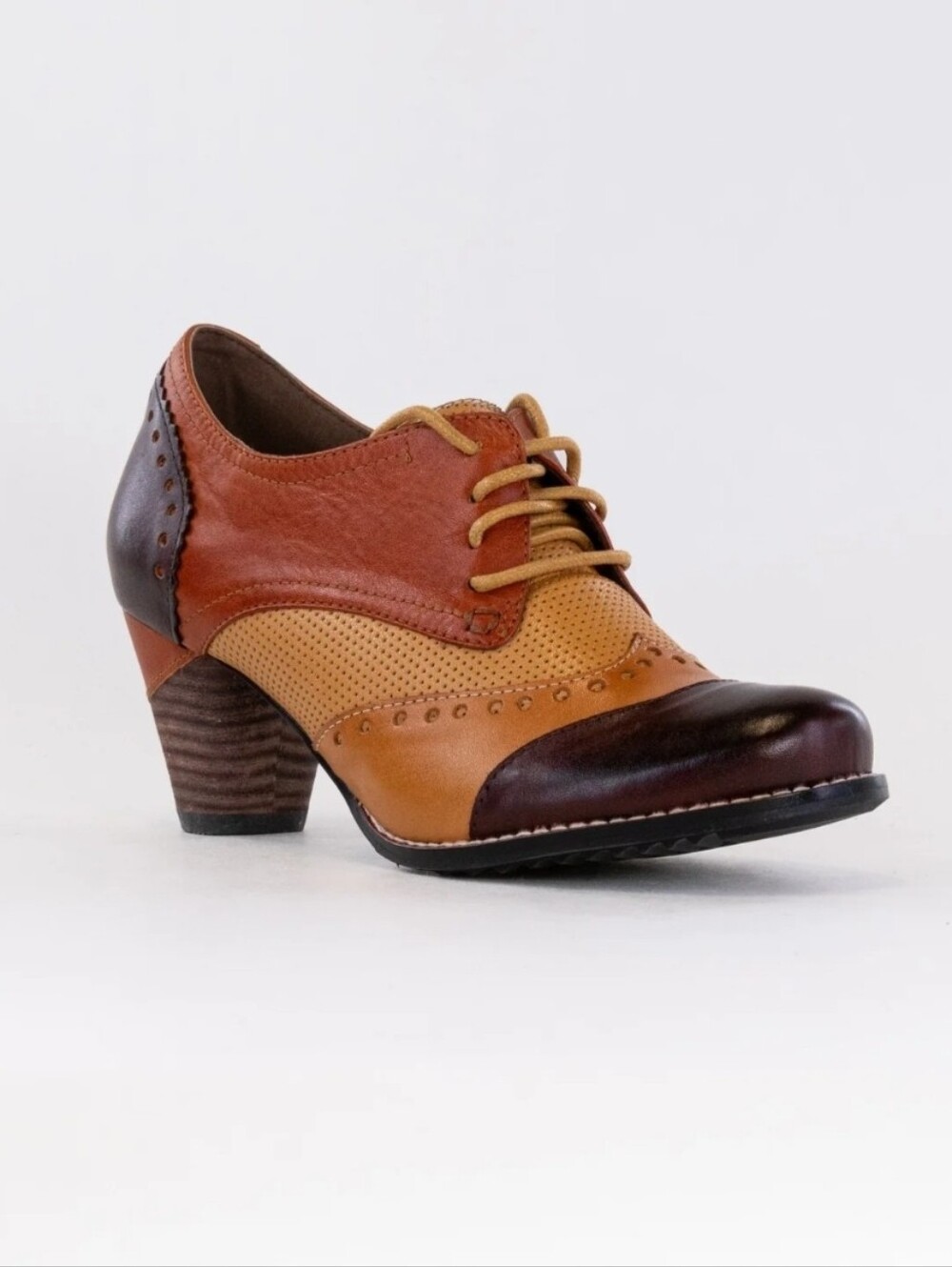 L'Artiste by Spring Step Bardot Two Tone Oxford Dress Pump Size 40